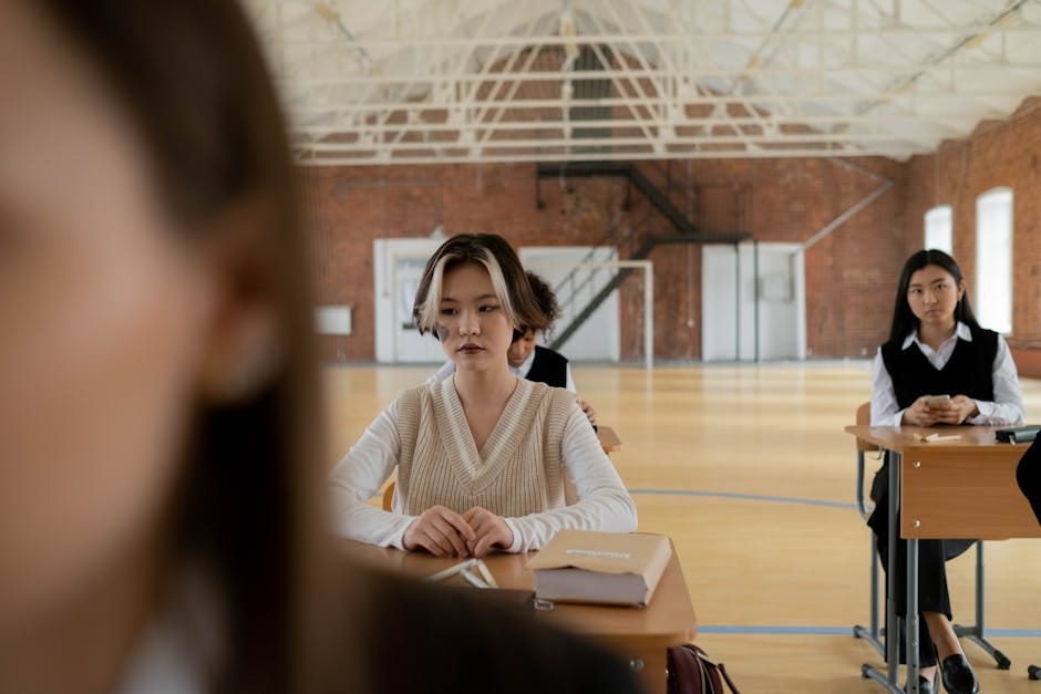 Annie Botticelli vs Astrology University: Which School Should You Pick?