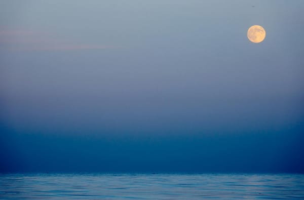 Moon in Pisces: Sensitivity, Dreams, and Emotional Depth