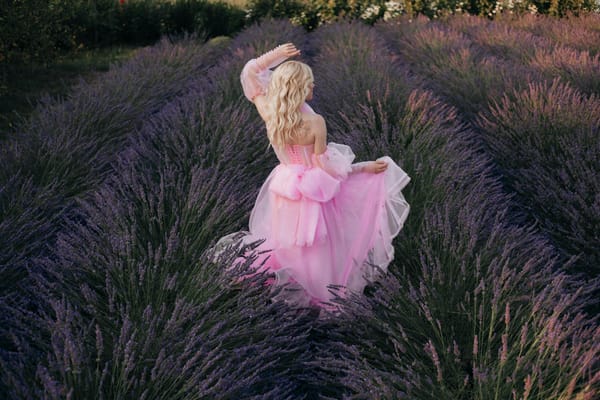 Venus in Pisces: Romantic Idealism, Compassion, and Spiritual Love