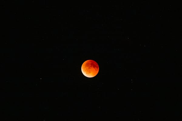 Moon in Scorpio: Depth, Intensity, and Emotional Transformation