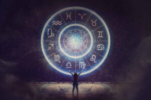 Read more about the article The Five Best Astrology Certification Courses Online