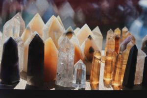 Read more about the article The 5 Best Crystal Shops Online